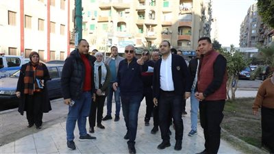 استجابة لشكاوى الأهالي.. محافظ المنيا يقود جولة ميدانية لتطوير الميادين ورفع كفاءتها