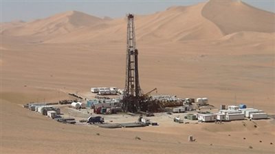 اكتشاف ​4 آبار بترول بالصحراء الغربية تضيف 4500 برميل يوميا