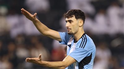 مفاوضات متقدمة بين الأهلي والمهاجم الجزائري رضوان بركان عقب موافقة ييس توروب |خاص