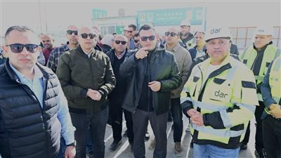 من أعلى البرج الأيقوني.. وزير الإسكان يتابع موقف تنفيذ مشروع الداون تاون بالعلمين الجديدة