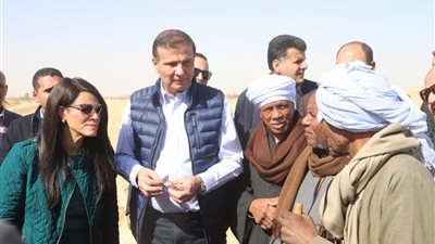 وزير الزراعة يوجه بصرف حصص الأسمدة كاملة للمزارعين حتى في حالة وجود مديونيات