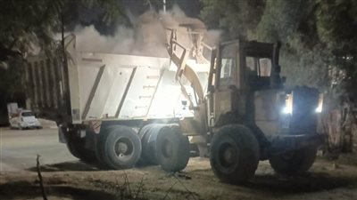 استمرار رفع أنقاض عقار مدينة العمال المُنهار بسبب حدوث تسريب غاز في إمبابة| صور