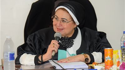 وفاة الدكتورة هدى درويش العميدة السابقة لكلية الدراسات الآسيوية بجامعة الزقازيق