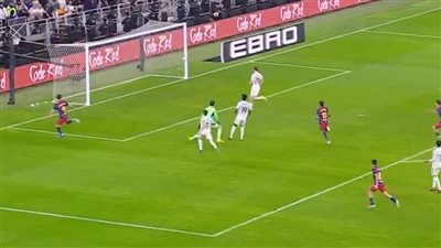 نتيجة مباراة ريال مدريد وبرشلونة في نهائي السوبر الإسباني.. التعادل 2-2 يحسم الشوط الأول