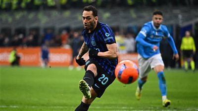 تعادل إيجابي مثير يحسم مواجهة إنتر ميلان ونابولي في الدوري الإيطالي