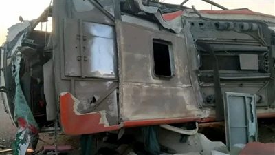 مصرع عامل وإصابة 27 آخرين في انقلاب أتوبيس عمال بالعاشر من رمضان