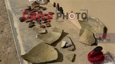 بداية واعدة تحت رمال التاريخ.. نتائج أثرية مبشرة في الأسبوع الأول من أعمال حفائر دير البلاص بقنا| صور