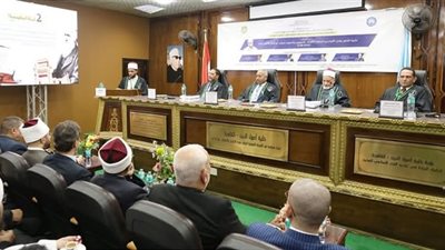 الدكتور حسن الشافعي رئيسًا للجنة.. باحث موريتاني يحصل على الدكتوراه وسط إشادة قيادات بالأزهر والأوقاف