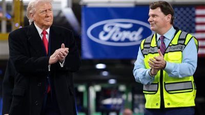 125 ألف دولار تبرعات لدعم عامل فورد بعد التصرّف غير الأخلاقي من ترامب.. والبيت الأبيض: رد الرئيس كان مناسبا 