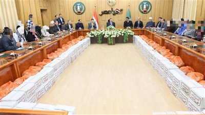 محافظ المنوفية يسلم مساعدات لـ80 حالة إنسانية وذوي الهمم بقيمة تجاوزت 750 ألف جنيه