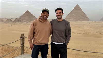 ربيع مقبل يكشف لـ القاهرة 24 تفاصيل وجود ويل سميث في مصر: بيصور إعلان مع شركة عقارية