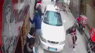 خلاف على ركنة موتوسيكل.. الأمن يفحص واقعة دهس سائق سيارة ملاكي لعدد من مندوبي التوصيل بطنطا
