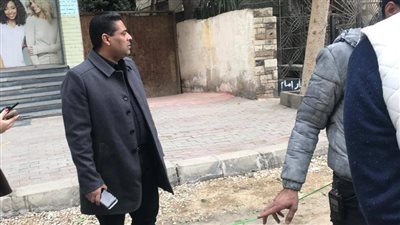  تطوير شوارع وغلق منشآت مخالفة.. جولة ميدانية مكثفة لرئيس حي شرق مدينة نصر | صور