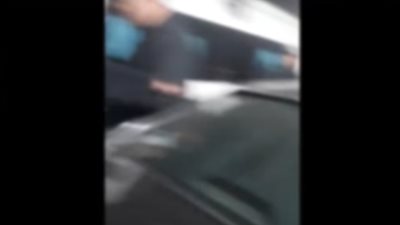 لا يمت بصلة للشرطة.. اتخاذ الإجراءات القانونية ضد شخص ادعى تعدي فرد شرطة عليه بسبب تصادم سيارتهما بالمطرية