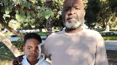 بدء التحقيقات في إصابة صغير بجرح قطعي بالوجه إثر اعتداء زميله عليه بسلاح أبيض بالسويس