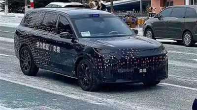 رصد سيارة الدفع الرباعي الجديدة كاملة الحجم من هواوي المطورة بالتعاون مع دونج فينج