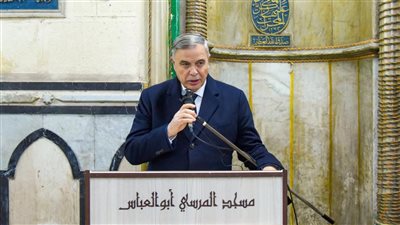 محافظ الإسكندرية يعد المواطنين بتسريع وتيرة العمل بمشروع تطوير منطقة المساجد
