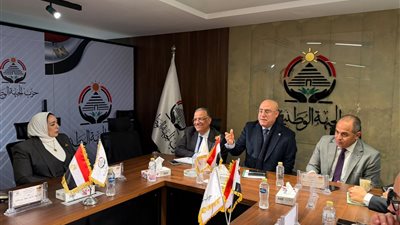 عاصم الجزار لأعضاء الهيئة البرلمانية لمجلس الشيوخ: تواصل النواب مع الشارع أولوية.. وضرورة توحيد الرؤى قبل طرح القضايا تحت القبة