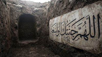 كلمات تصل إلى القبور| دعاء للمتوفية مؤثر وجميل وهذا ما ينفع الميت في قبره 