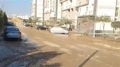 جهاز التجمع الثالث ينتهي من شفط المياه المتراكمة بمشروع سكن مصر جنوب طريق العين السخنة