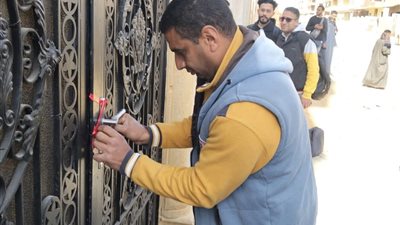 غلق وتشميع مواقع سكنية مخالفة للنشاط بمدينة بدر.. ورسالة صارمة للمخالفين