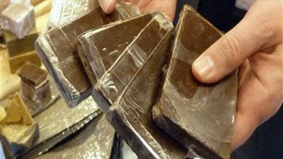 المشدد 3 سنوات وغرامة 50 ألف جنيه لفرعون مدينة دهب لإتجاره في المواد المخدرة 