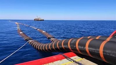 وزير الاستثمار: 70% من حركة البيانات العالمية العابرة للكابلات البحرية تمر عبر الأراضي المصرية