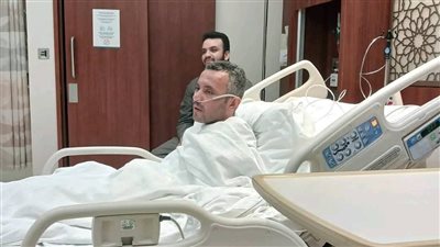 بعد جمع 15 مليون جنيه لعلاجه.. أحمد خاطر يدخل العمليات لزرع رئتين وإجراء عملية قلب مفتوح| صور