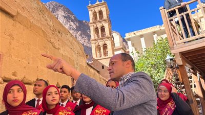 1208 سياح في زيارة للمقدسات الدينية والتاريخية بمدينة سانت كاترين 