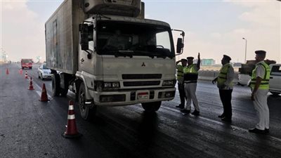 لتجنب الحوادث.. نصائح لسائقي سيارات النقل عند القيادة على الطرق السريعة