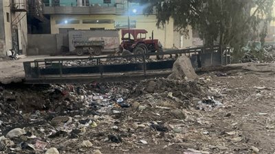 بسبب تراكم قمامة وظهور ثعابين.. استغاثة أهالي قرية كتامة بالدقهلية من مصرف مهمل 