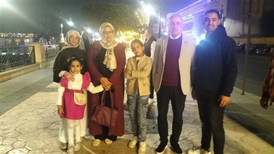 جولة ليلية مفاجئة.. محافظ الأقصر يتفقد كورنيش النيل سيرا على الأقدام لمتابعة الخدمات والأمن