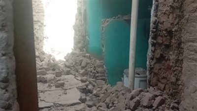انهيار جزئي لمنزل قديم في سوهاج دون إصابات