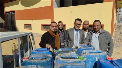 ضبط طن مواد كيماوية مجهولة المصدر داخل مصنع غير مرخص بالأقصر