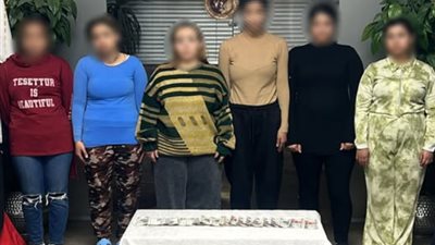 مارسن الرذيلة داخل السيارات.. القبض على 6 فتيات ليل بالتجمع الأول 