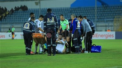 باهر المحمدي يُغادر مباراة الزمالك والمصري البورسعيدي بسبب الإصابة