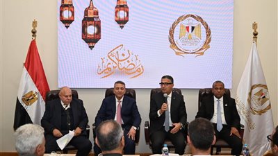 وزير التموين يدعو المصنعين والمنتجين والموردين إلى تقديم تخفيضات حقيقية وملموسة على السلع الأساسية