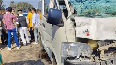مصرع سائق وإصابة 14 شخصًا إثر اصطدام ميكروباص بعمود إنارة على طريق شربين في الدقهلية