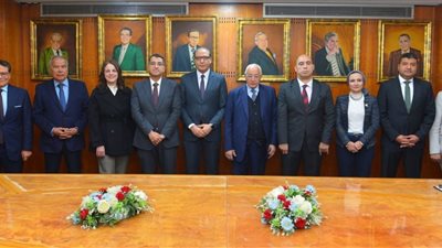 مركز البحوث والدراسات الاستراتيجية بأخبار اليوم 