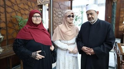 شيخ الأزهر يستقبل الطالبة النابغة مريم