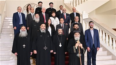 البابا تواضروس يلتقي عددًا من ممثلي المعاهد الكنسية