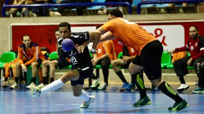 الزمالك والأهلي يفتتحان المرحلة الثانية بانتصارين بدوري محترفي اليد