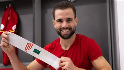 ناتشو يتجاوز الصعاب ويقود القادسية بثبات في الدوري السعودي