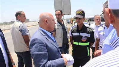الفريق كامل الوزير يتفقد الطريق الإقليمي بالمنوفية لمتابعة أعمال الصيانة