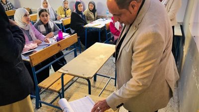  وكيل تعليم القليوبية يتفقد مدارس الخصوص في أول أيام الدراسة