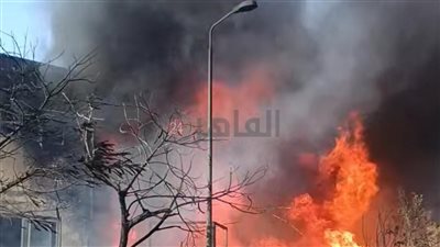 نشوب حريق في مصنع بويات بالمنطقة الصناعية الثالثة ببرج العرب بالإسكندرية.. والدفع بـ 14 سيارة إطفاء