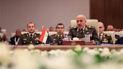 رئيس أركان حرب القوات المسلحة يعود إلى أرض الوطن عقب انتهاء زيارته الرسمية إلى ليبيا 