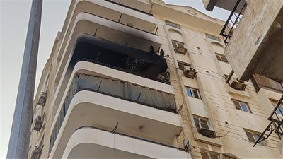 بسبب إطلاق ألعاب نارية.. حجز عريس 24 ساعة في واقعة حريق شقة سكنية بالسويس