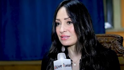 نرمين الفقي: بكيت بسبب فنان حاول يخطف مني الكاميرا في بداياتي.. وشيلت مسؤولية نفسي من وأنا صغيرة| حوار