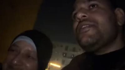 باعت شقى عمرها علشانه.. أول تعليق لصاحب فيديو بيع والدته ذهبها لاستكمال دراسته في روسيا